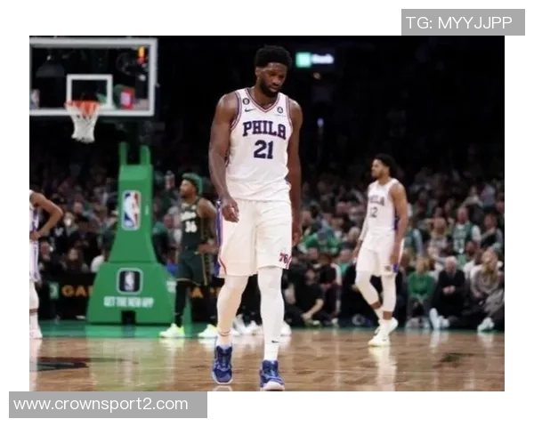 恩比德三节表现出色14投10中砍下28分7篮板正负值高达27助球队取胜