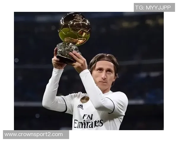 皇马急速下滑背后真相揭秘七大失误包括放走魔笛与拒签中场 皇马急速下滑背后真相揭秘七大失误包括放走魔笛与拒签中场