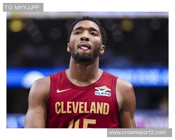 米切尔半场表现抢眼16分钟内高效贡献12分3板1助1断1帽